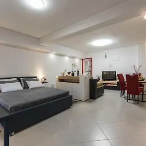 Mirakul Apartment Zadar