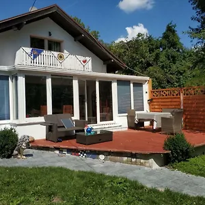 Homestay Wohlfuehloase - Zimmer, - Im Herzen Starnbergs, Starnberg
